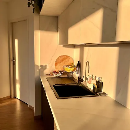 Апартаменты Moderne Et Spacieux 2 Chambres, Parking Prive *